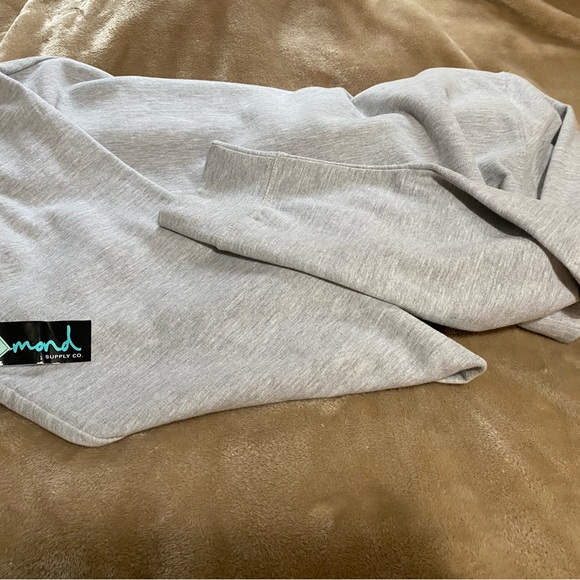 Men’s Crewneck sweater. Diamond Supply Co. Looney Tunes. New. - Picture 6 of 6